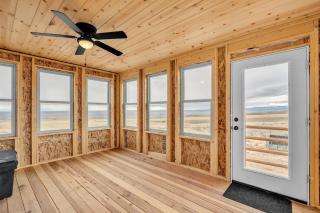 Mountain Cabin Near Trails, Skiing & Yellowstone cabin - - 3
