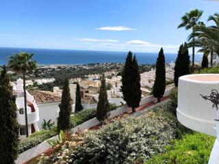 Espectaculares vistas al mar pisicna y jardin - Sitio de Calahonda - 1
