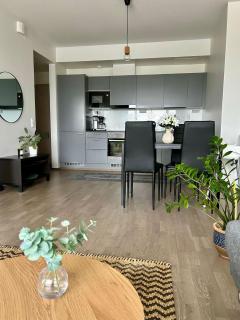 Two rooms with city views - Helsinki - 4