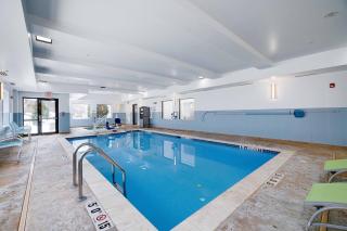 Holiday Inn Express Wilkes Barre East by IHG - Wilkes-Barre - 2