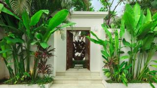 Kashantre Villa, Spacious 4 Bedroom near Legian Beach - Seminyak - 8