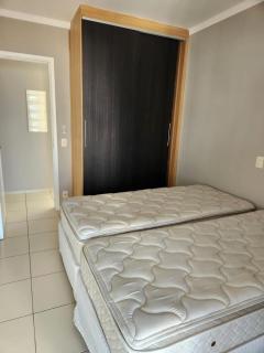 Apartamento Praia da Enseada, 300 metros do mar, próximo ao Aquário - 6