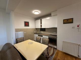 Center Apartment Prishtina - Pristina - 7