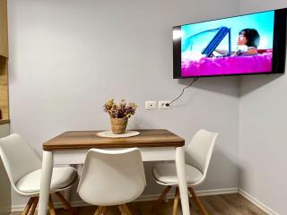 Dream Stay Apartment 02 - Tirana - 9