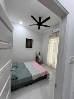 Sha's Homestay Kota Bharu - 3