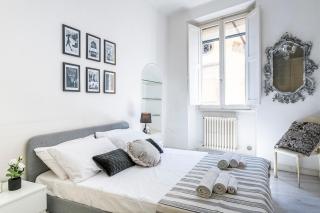 Old Town, near Ponte Vecchio - Florence - 0