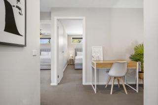 One Mimosa Bnb, 3 bedrooms - Golden Square - 3