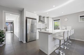 One Mimosa Bnb, 3 bedrooms - Golden Square - 8