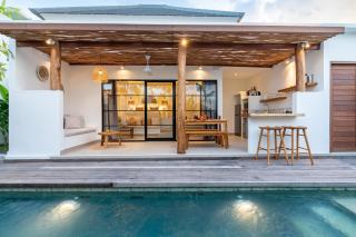 Villa Camille at Nyanyi - Tanah Lot - 9