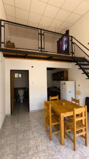 Duplex con patio y cochera, con aire acondicionado y vajilla completa en el centro de Choele Choel - 3