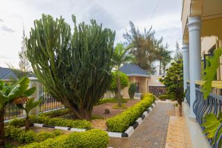 Airport Style inn Apartment - Kigali - 8