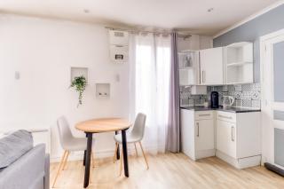 Spacieux T2 proche la Défense - 3