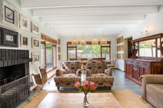Avemore Island Home- full power back up-magical views - 9