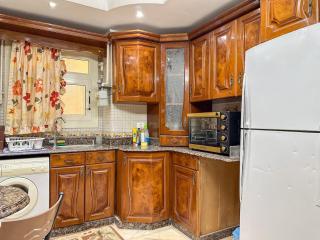 Prime Location 3BR Apartment Close to Airport - 2