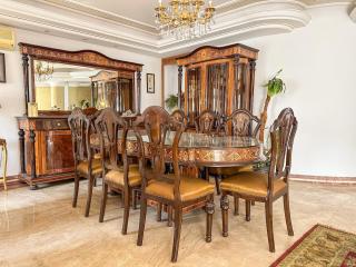 Spacious 3 Bedroom Apartment Near Airport in Prime Location - Cairo - 5