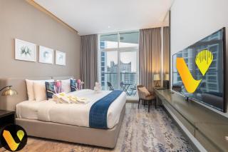 Vogue DAMAC Maison Prive - Stunning 17th Floor Balcony & Pool with Canal Views Prime Business Bay Location, Near Downtown & Burj Khalifa - 3