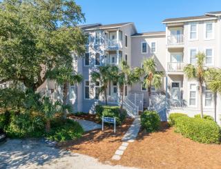 SeaHaven, Unit 1529 - 1529 Wood Ave - East End - 0