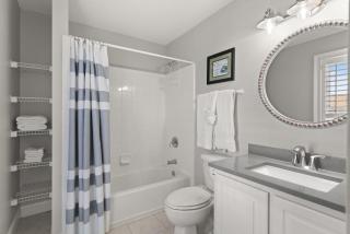 SeaHaven, Unit 1529 - 1529 Wood Ave - East End - 1