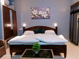Hazarika Lodge and Hotel - Tezpur - 0