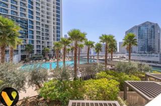 Vogue DAMAC Maison Prive, Pool & Canal Views, Spacious Kitchen Prime Business Bay Location, Near Downtown, Burj Khalifa & The Dubai Mall - 9