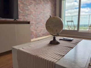 Luminoso apt piso 19, shopping, casino y más - 0