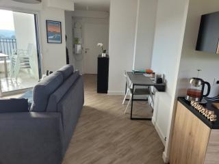 T2 récent, tout équipé et bel extérieur - Quimper - 2