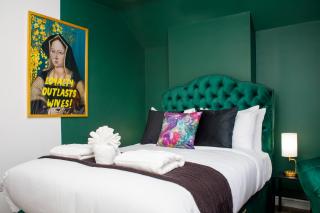 6 BR 3 Bath Spacious Tudor House & Free Parking - Powick - 5