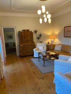 Apartment im Steyr Zentrum, ruhig, Parkplatz, Terasse, 2 Schlafzimmer, WLAN - Steyr - 4