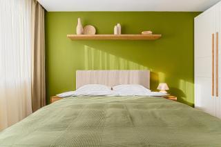 Cozy Elegant Stay with Mountain Views & Parking - Brasov - 6