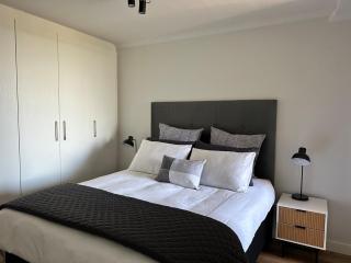 Luxe Newlands Peak apartment 504 - 4
