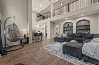 Gorgeous 6BR 3 5 Bth Home with Pool and Game Room - Deer Park - 4