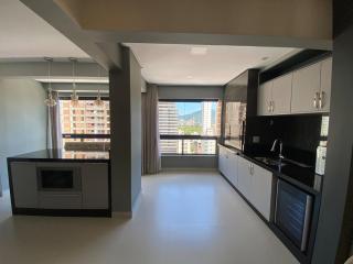 Apartamento 3 Suítes, 2 Vagas na Meia Praia - Itapema - 7