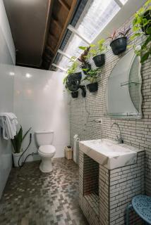 Kuta Beach House - Legian - 3