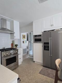 Sophisticated Charm in St Pete - 1