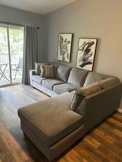 12Mins to Disney Theme Parks- Save 25pct Off Stay - Pool- 3BR Condo- Sleeps 10 -Cortile - Kissimmee - 7