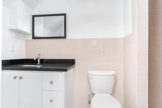 Oxford Suites - 7