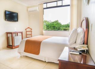 Gran Hotel De Lago - Lago Agrio - 9