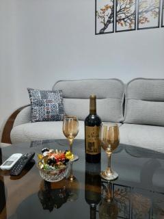 Cozy new apartment near Old City - Baku - 7