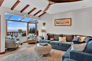 Ocean View Hamilton Cove Villa - 5