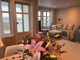 House with a beautiful seaview - Tromsø - 6