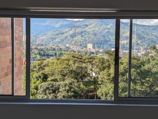 Beautiful Central Apartment - 5