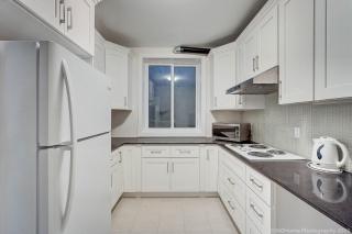 O Charming Bright Queen Bed Room Ensuite - West Vancouver - 6