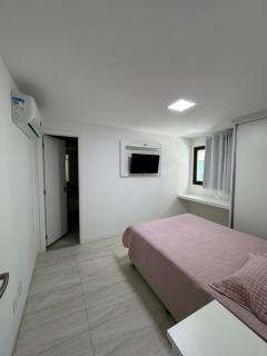 Apartamento de frente praia dos anjos com 3 suítes - 1