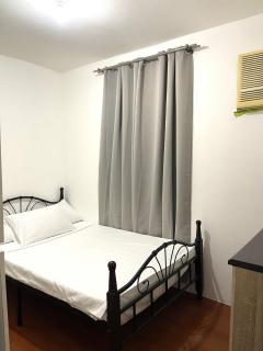 Cute 2 room House with pool access - 1