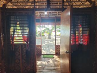 Philipino Heart - beachfront paradise - 2