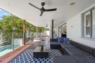 Deluxe on Water - Gold Coast - 7