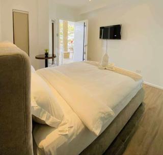 Castle View Hotel Resort - 2