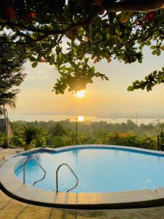 Castle View Hotel Resort - 9