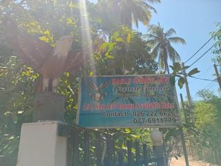 French Garden Eagle Wings Inn - 4