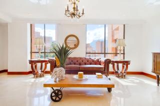 Medellin, Laureles - Luxury Penthouse, 5-min Zona Rosa, 5 Balconies, Panoramic City Views - 5